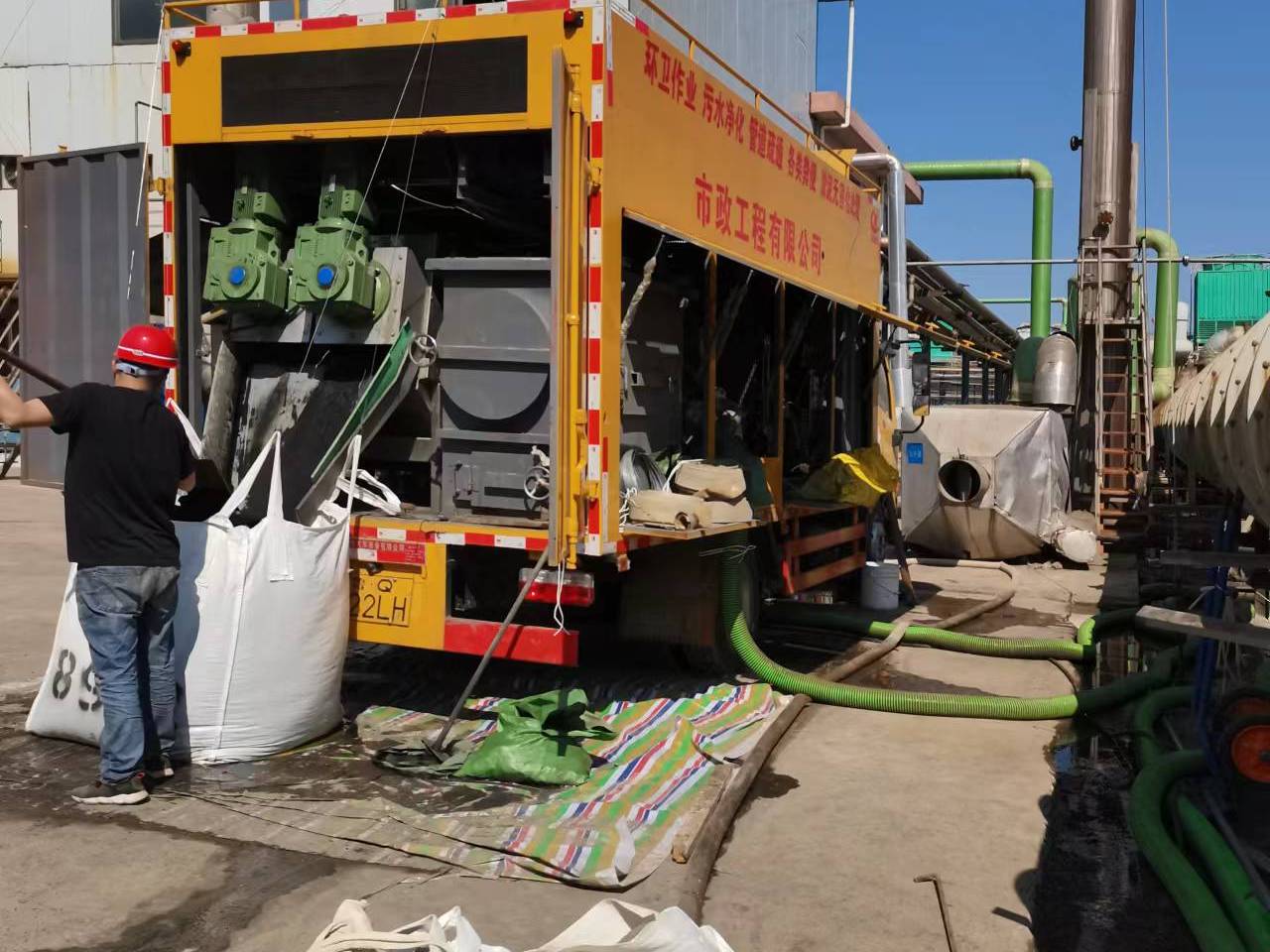 尚义淤泥压干处理